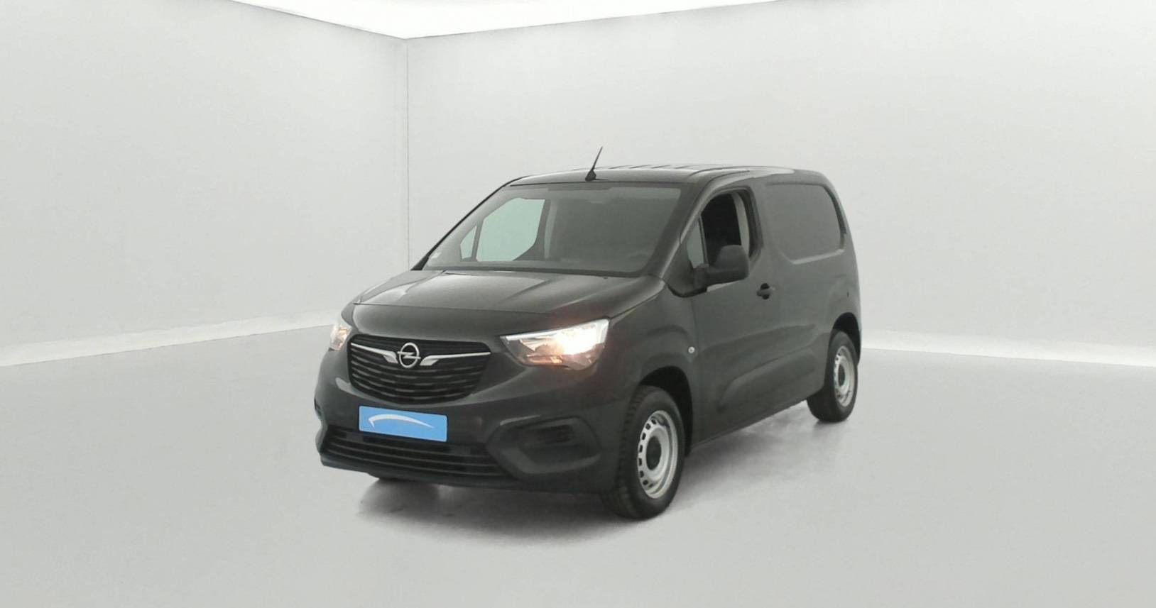 Opel Combo Cargo  1.5 75 CH L1H1 STANDARD occasion de 2020 en vente à Carhaix