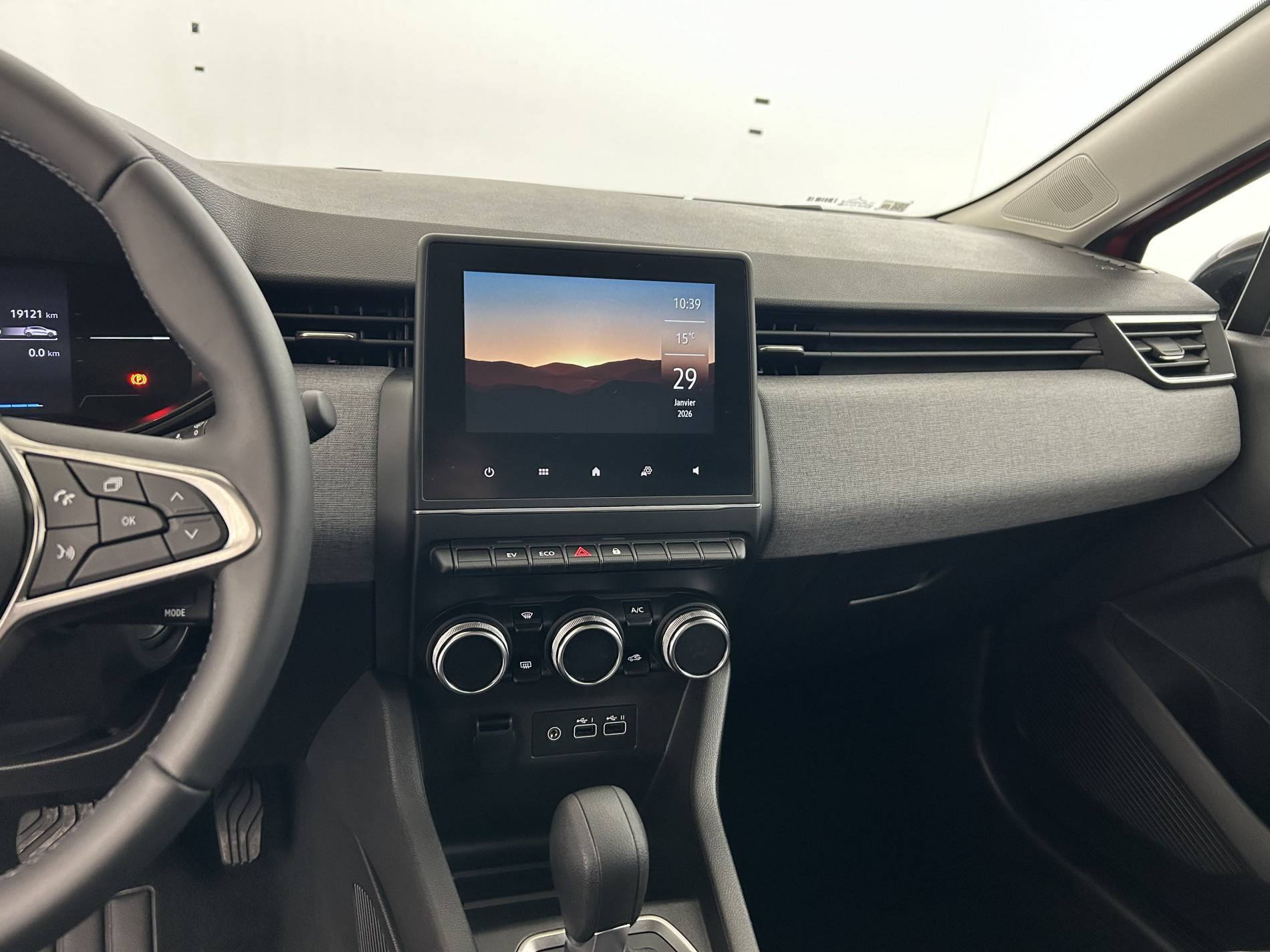 Vente en ligne Renault Clio 5 Clio E-Tech full hybrid 145 ch GSR2 au prix de 20 290 €