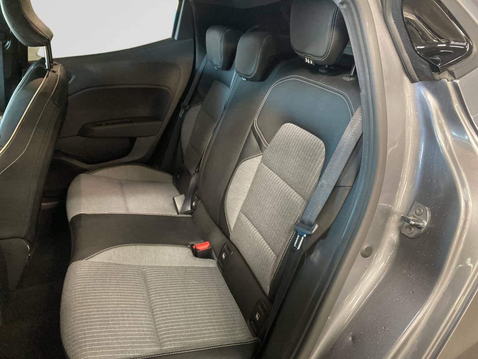 Vente en ligne Renault Clio 5 Clio TCe 90 ch GSR2 au prix de 18 490 €