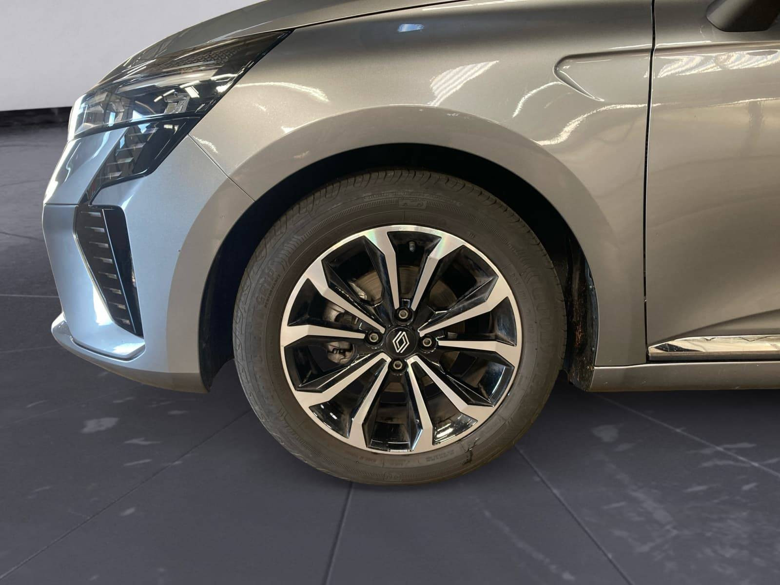 Vente en ligne Renault Clio 5 Clio TCe 90 ch GSR2 au prix de 18 490 €