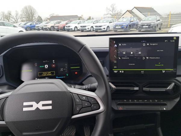 Vente en ligne Dacia Duster  Hybrid 140 4x2 au prix de 28 490 €
