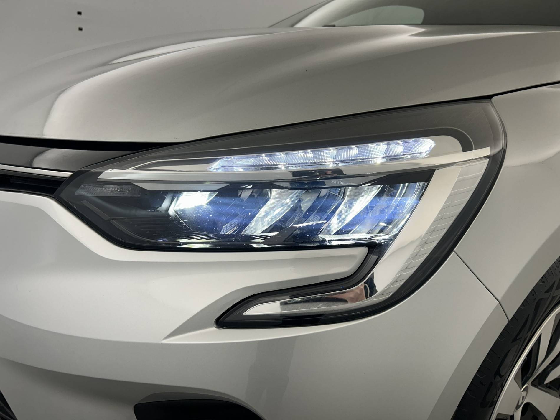 Vente en ligne Renault Clio 5 Clio TCe 90 au prix de 14 990 €