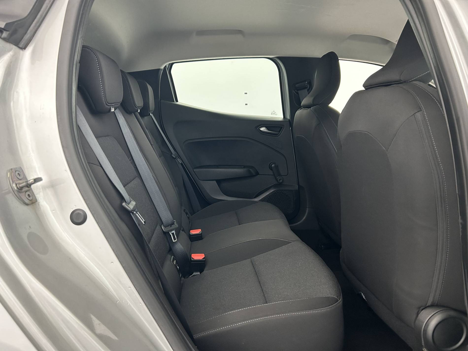 Vente en ligne Renault Clio 5 Clio TCe 90 au prix de 14 990 €