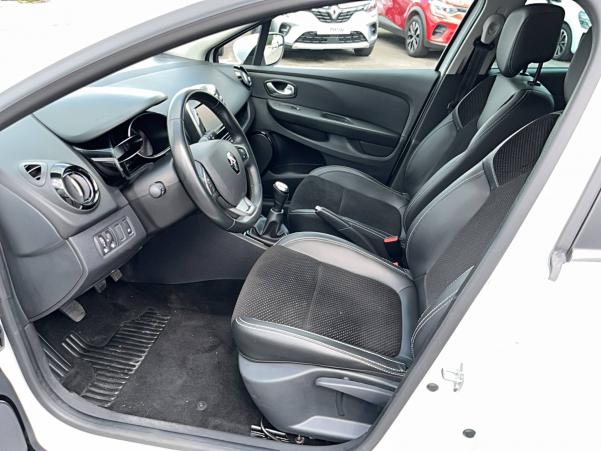 Vente en ligne Renault Clio 4 Clio TCe 90 E6C au prix de 12 490 €