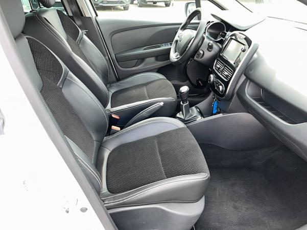Vente en ligne Renault Clio 4 Clio TCe 90 E6C au prix de 12 490 €