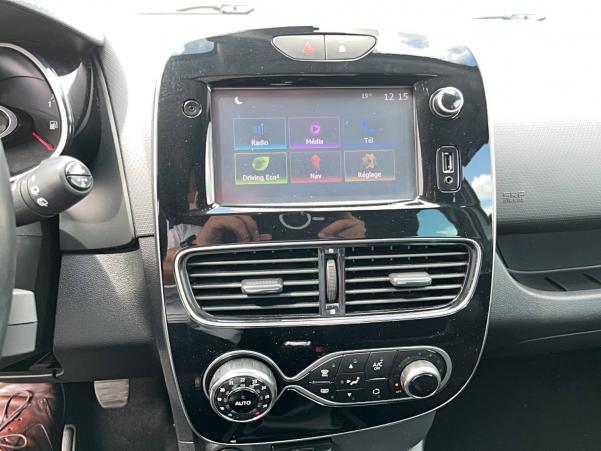 Vente en ligne Renault Clio 4 Clio TCe 90 E6C au prix de 12 490 €
