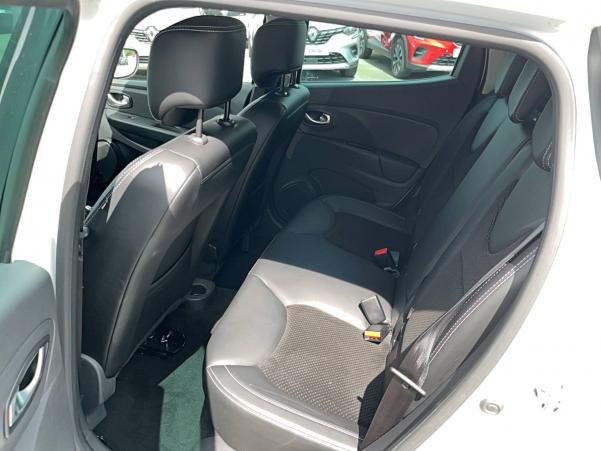 Vente en ligne Renault Clio 4 Clio TCe 90 E6C au prix de 12 490 €