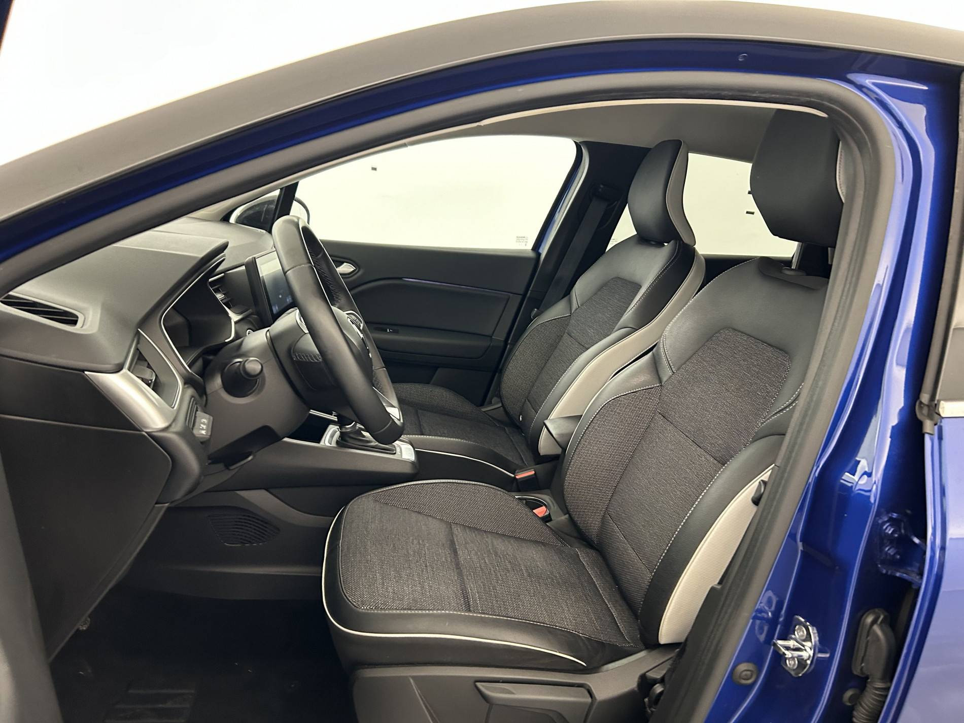 Vente en ligne Renault Captur  E-Tech 145 - 21 au prix de 16 990 €