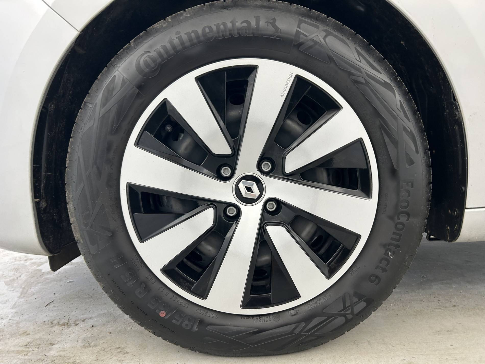 Vente en ligne Renault Clio 5 Clio TCe 90 au prix de 14 990 €