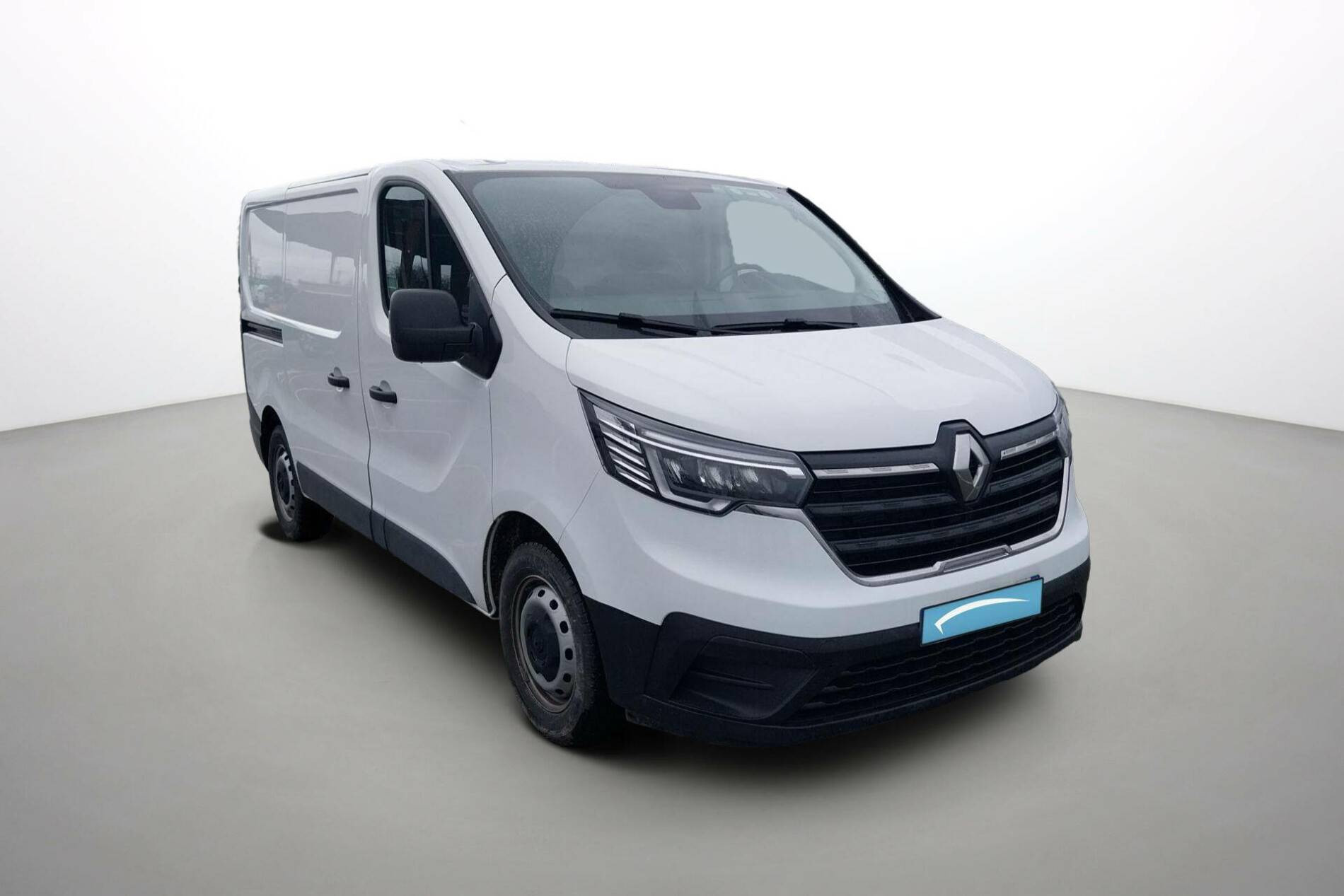 Vente en ligne Renault Trafic 3 Fourgon TRAFIC FG BLUE DCI 130 L1H1 3T GSR2 au prix de 25 990 €