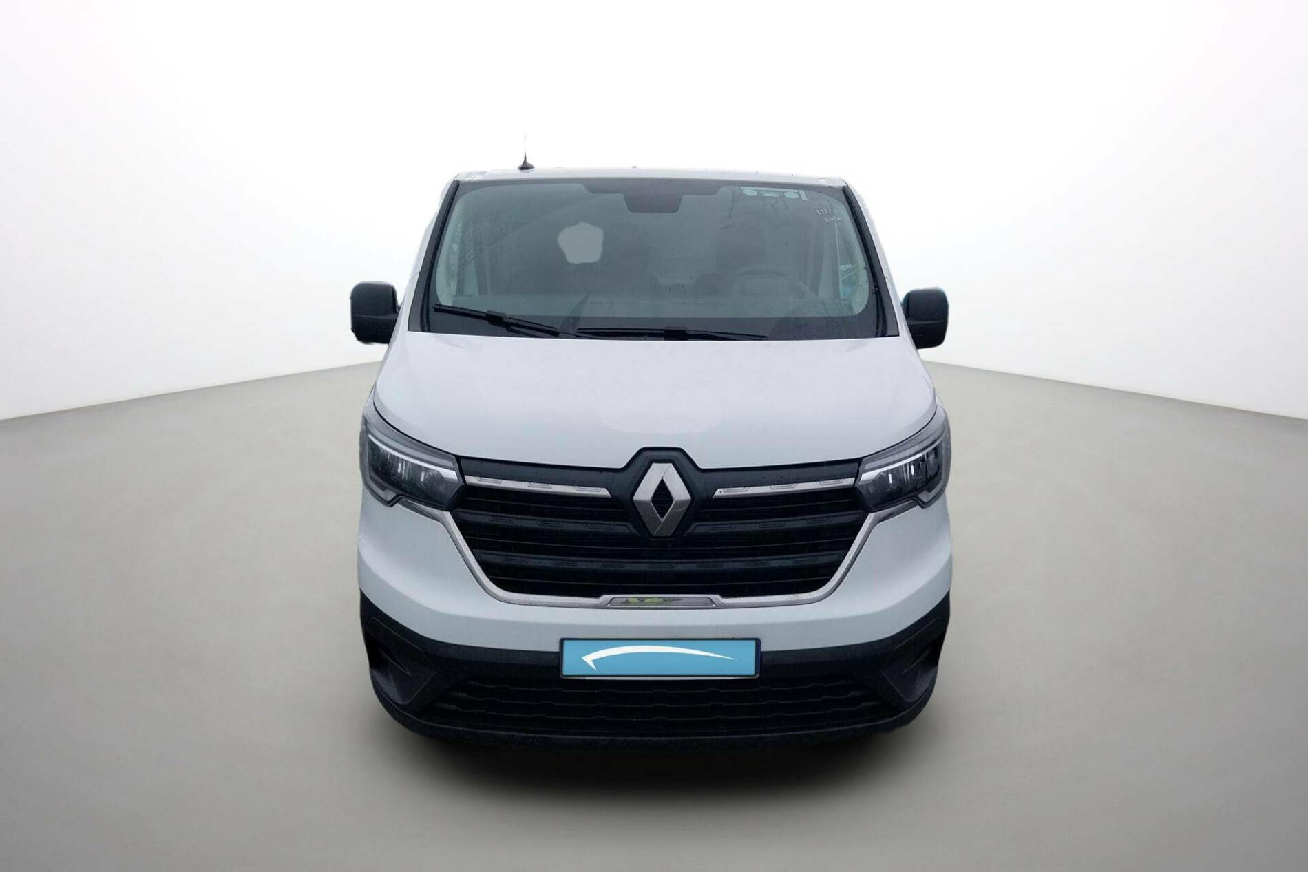 Vente en ligne Renault Trafic 3 Fourgon TRAFIC FG BLUE DCI 130 L1H1 3T GSR2 au prix de 25 990 €