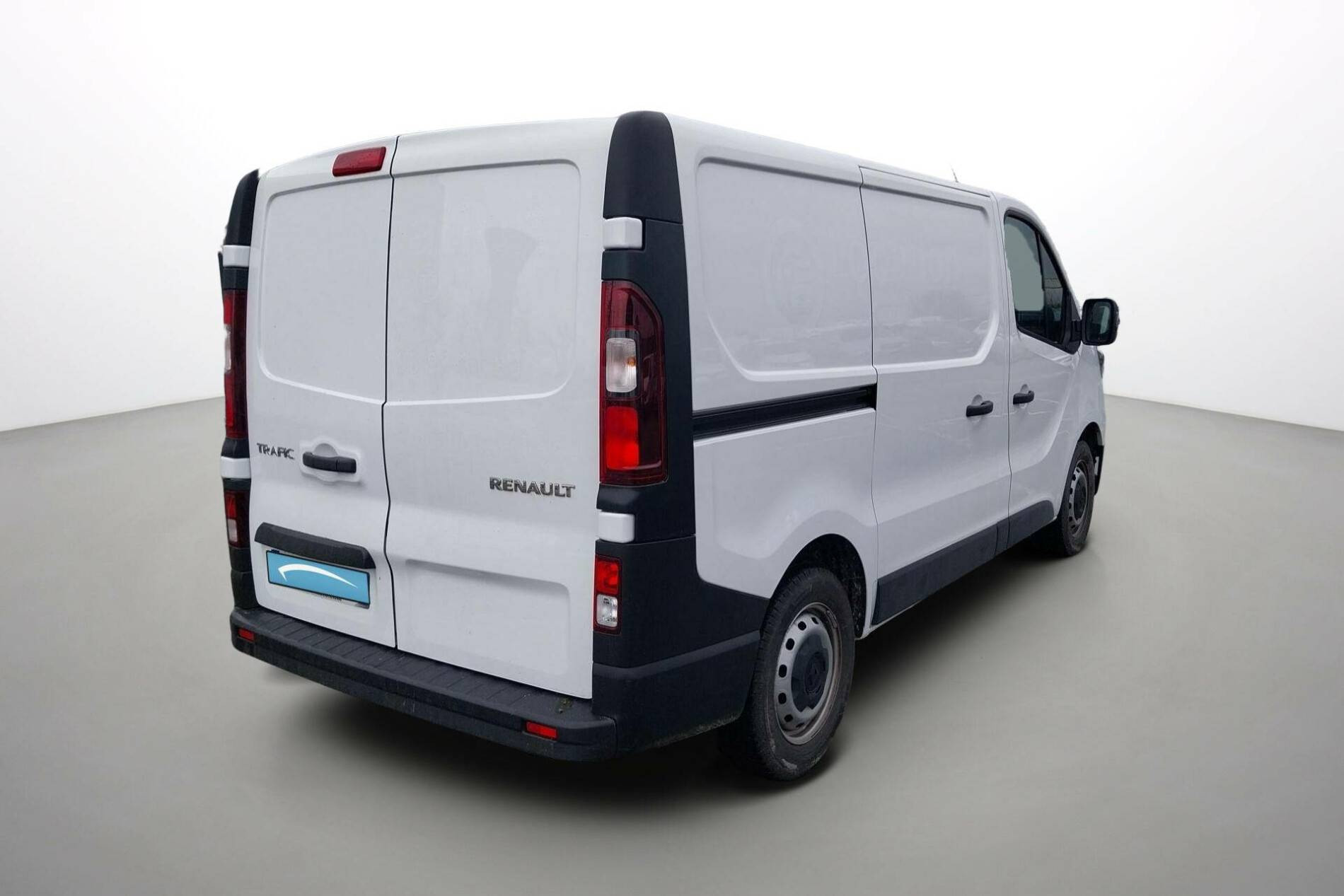 Vente en ligne Renault Trafic 3 Fourgon TRAFIC FG BLUE DCI 130 L1H1 3T GSR2 au prix de 25 990 €