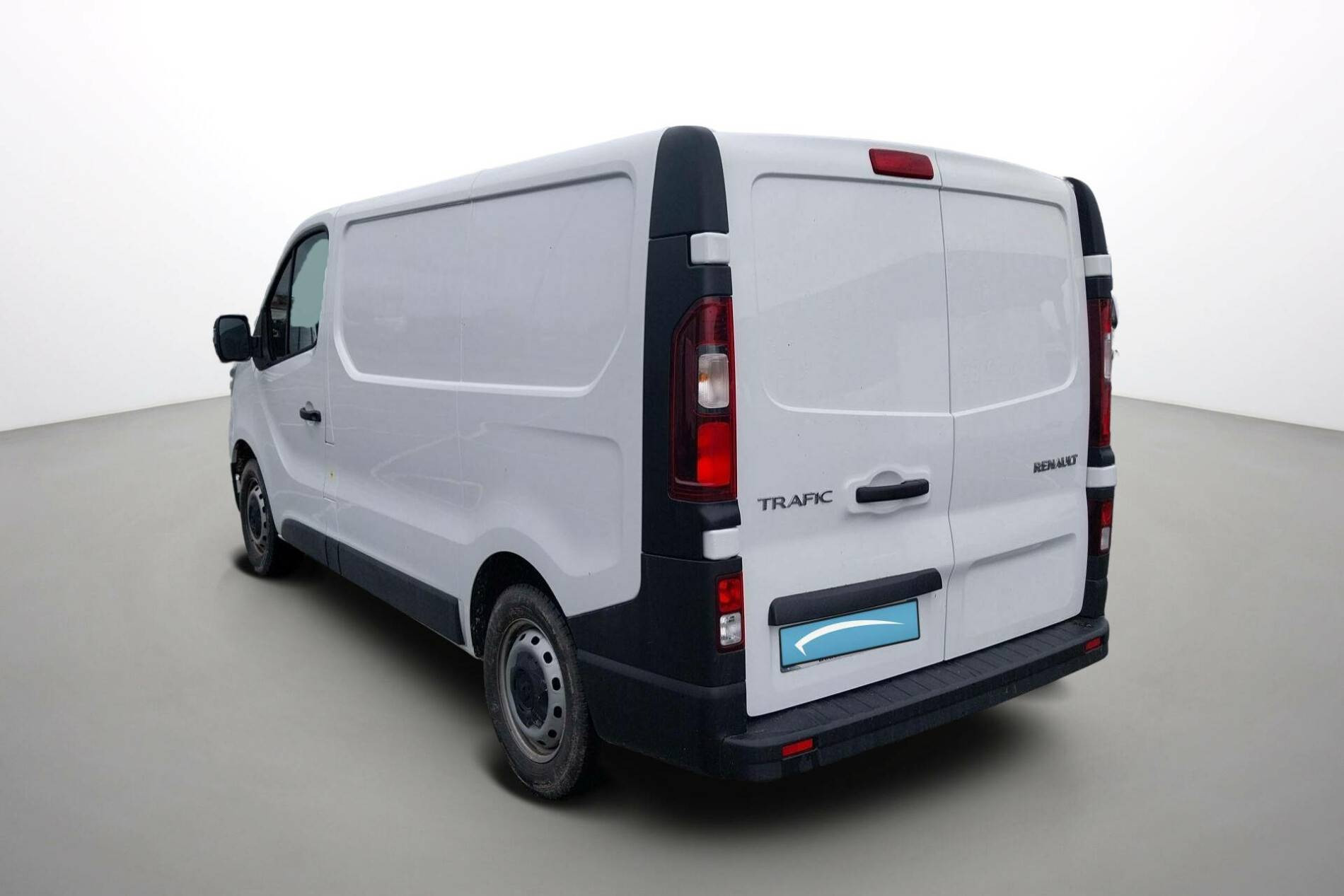 Vente en ligne Renault Trafic 3 Fourgon TRAFIC FG BLUE DCI 130 L1H1 3T GSR2 au prix de 25 990 €