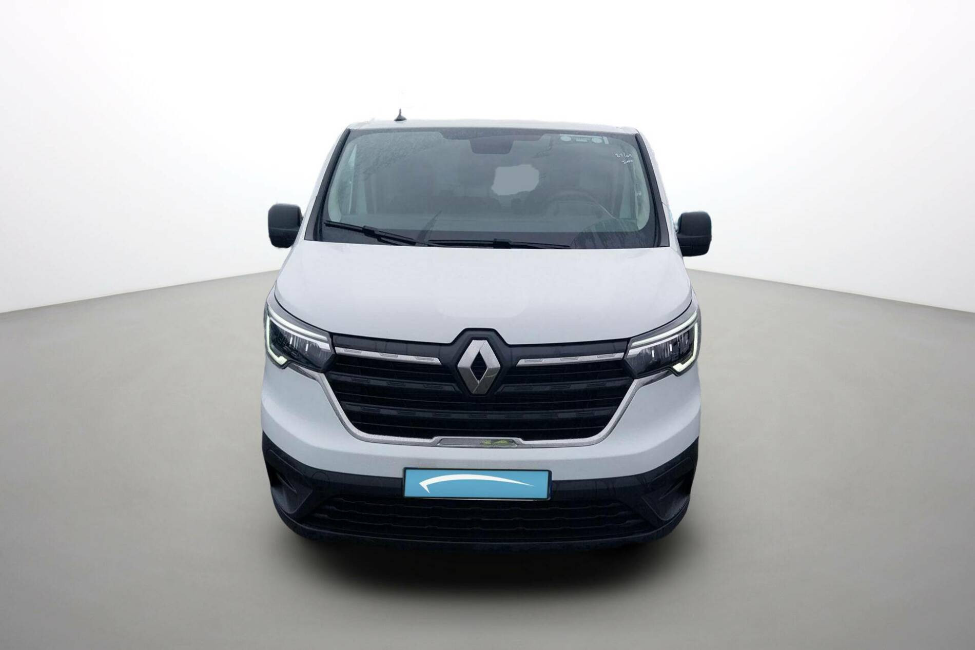 Vente en ligne Renault Trafic 3 Fourgon TRAFIC FGN L1H1 3T BLUE DCI 130 GSR2 au prix de 25 990 €