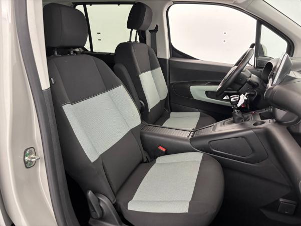 Vente en ligne Citroën Berlingo  Taille M BlueHDi 130 S&S BVM6 au prix de 18 490 €