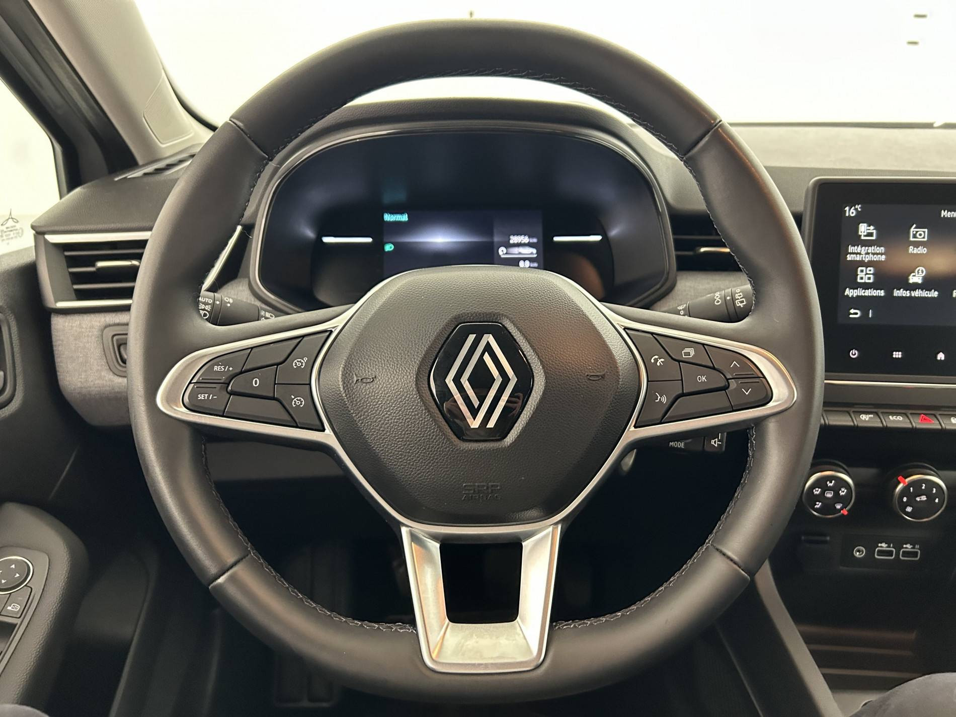 Vente en ligne Renault Clio 5 Clio TCe 90 au prix de 14 990 €