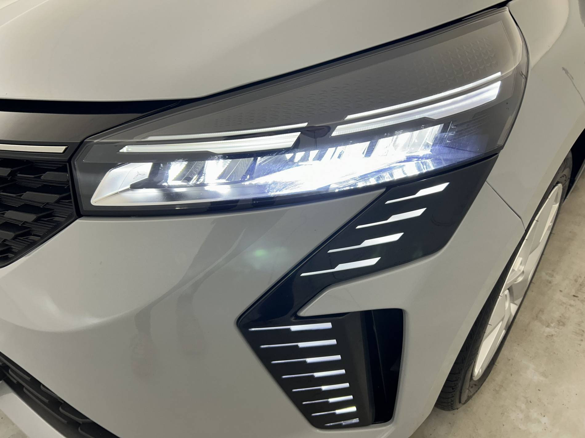 Vente en ligne Renault Clio 5 Clio TCe 90 au prix de 14 990 €