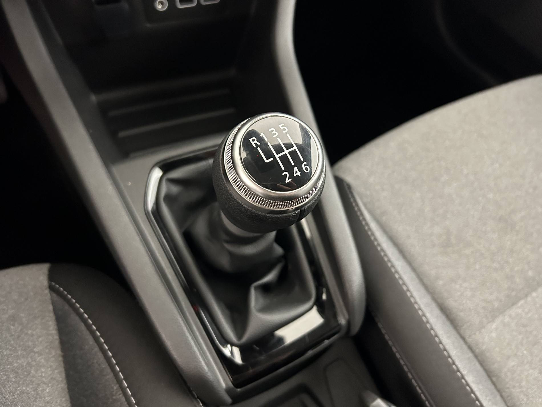 Vente en ligne Renault Clio 5 Clio TCe 90 au prix de 14 990 €