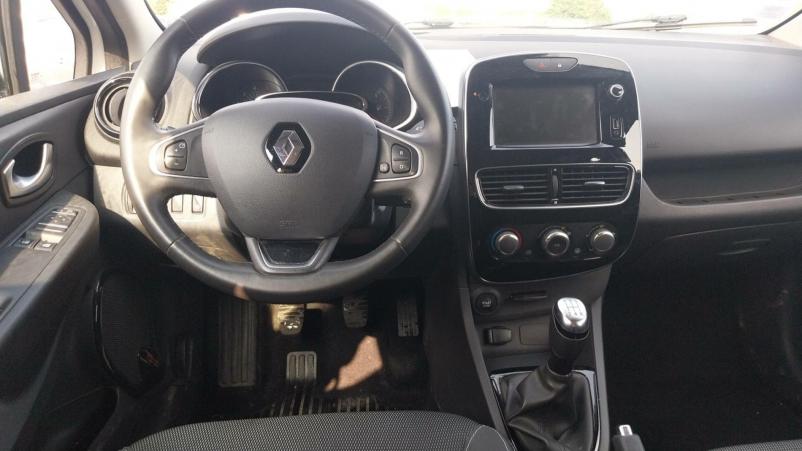 Vente en ligne Renault Clio 4 Clio dCi 75 E6C au prix de 12 990 €