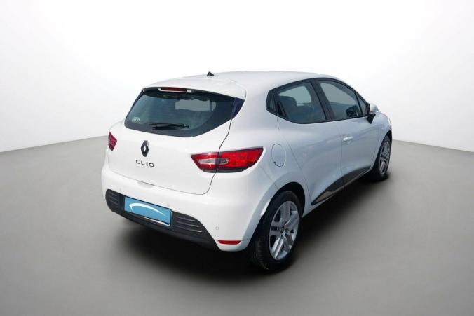 Vente en ligne Renault Clio 4 Clio dCi 75 E6C au prix de 12 990 €