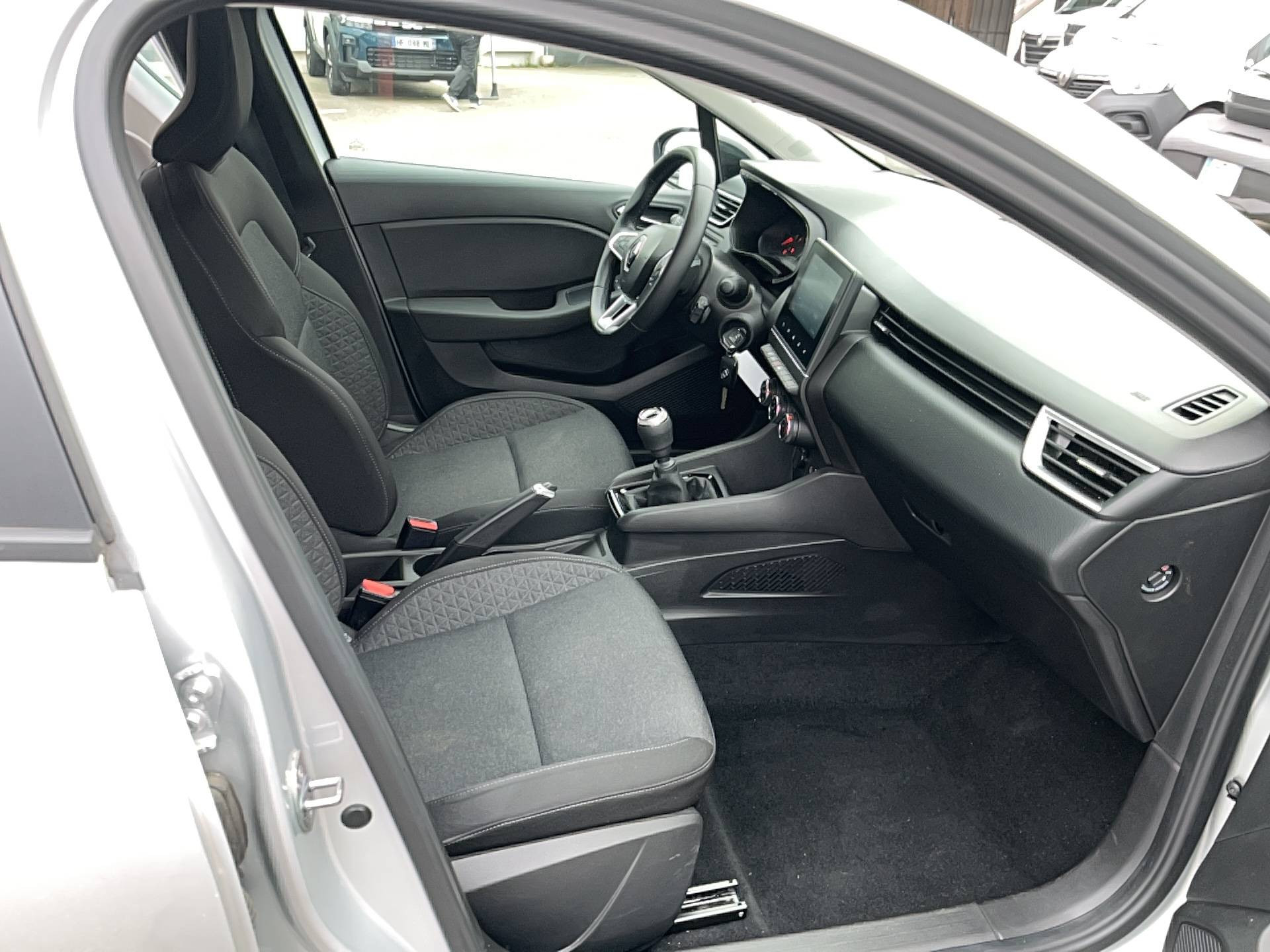 Vente en ligne Renault Clio 5 Clio TCe 90 au prix de 14 490 €