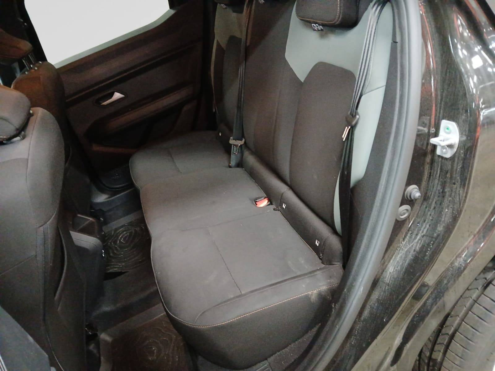 Vente en ligne Dacia Duster  Hybrid 140 au prix de 27 990 €