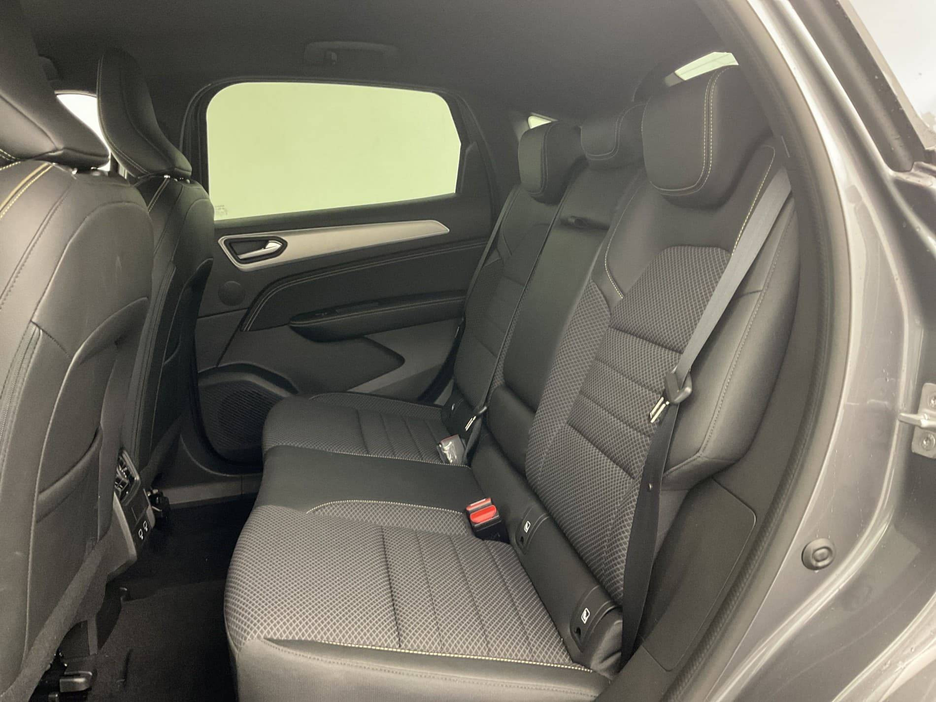 Vente en ligne Renault Arkana  E-Tech full hybrid 145 GSR2 au prix de 27 990 €