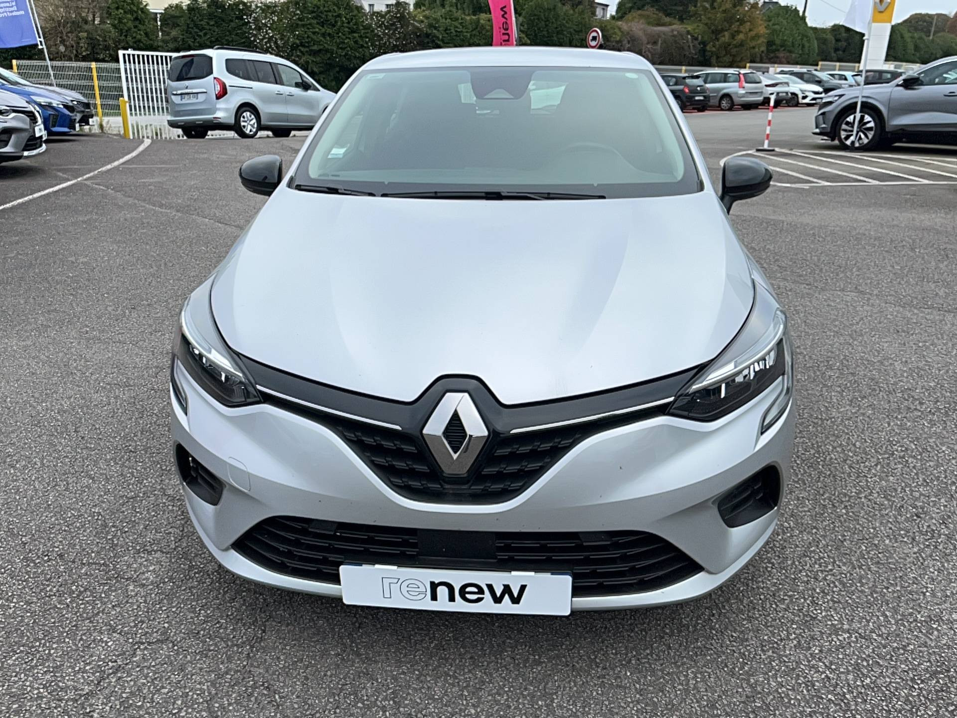 Vente en ligne Renault Clio 5 Clio TCe 90 au prix de 14 490 €