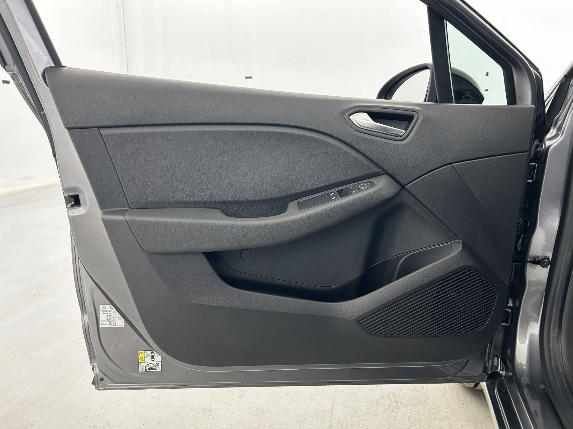 Vente en ligne Renault Clio 5 Clio TCe 90 au prix de 14 290 €