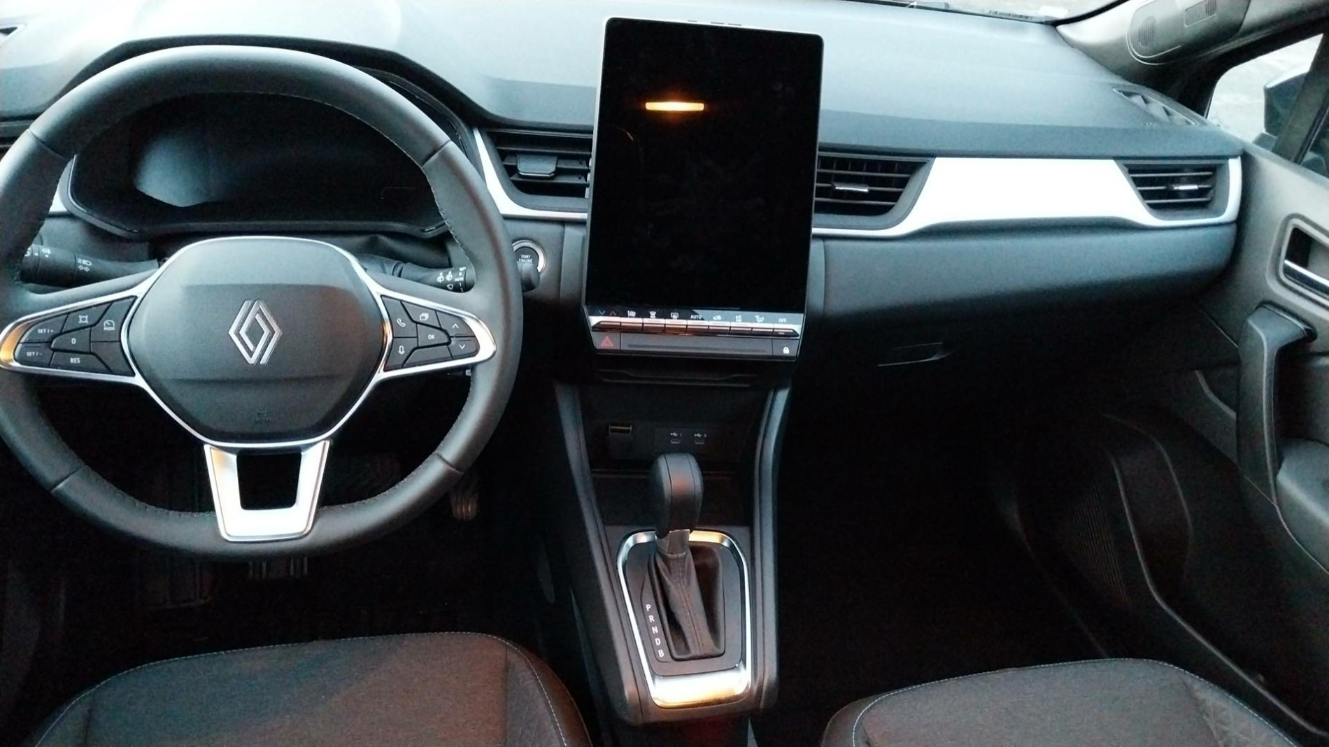 Vente en ligne Renault Symbioz  E-Tech full hybrid 145 au prix de 27 490 €