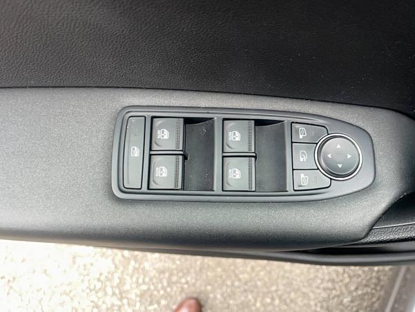 Vente en ligne Renault Captur  Blue dCi 95 au prix de 17 490 €