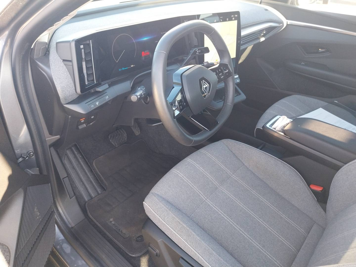 Vente en ligne Renault Megane E-Tech  ER EV60 130ch super charge au prix de 21 990 €