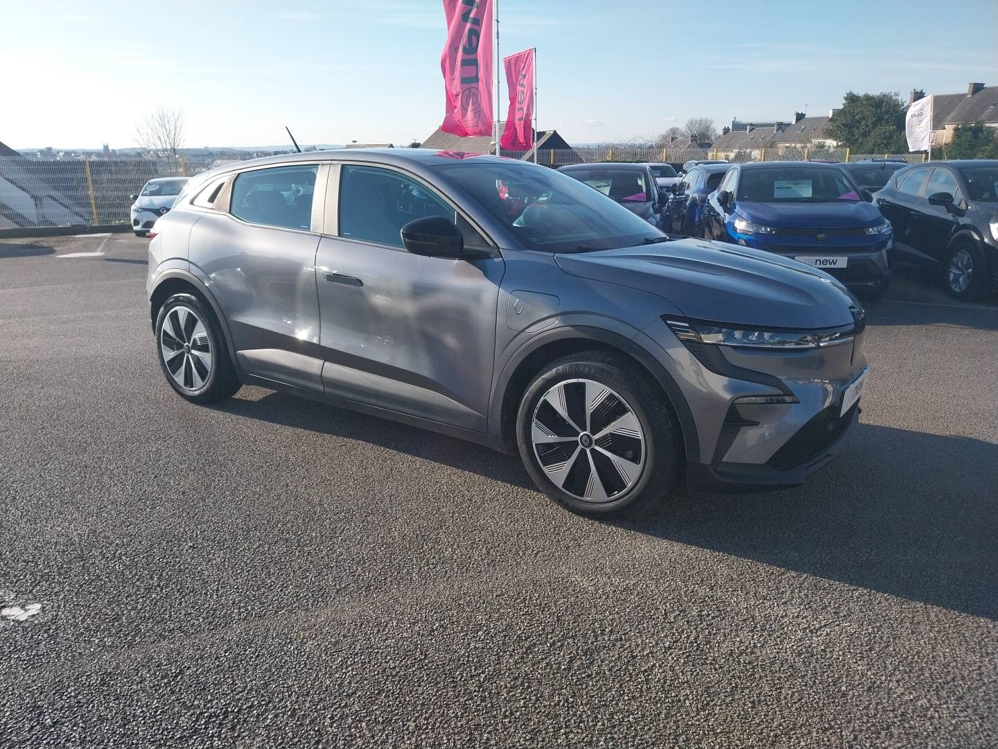 Vente en ligne Renault Megane E-Tech  ER EV60 130ch super charge au prix de 21 990 €