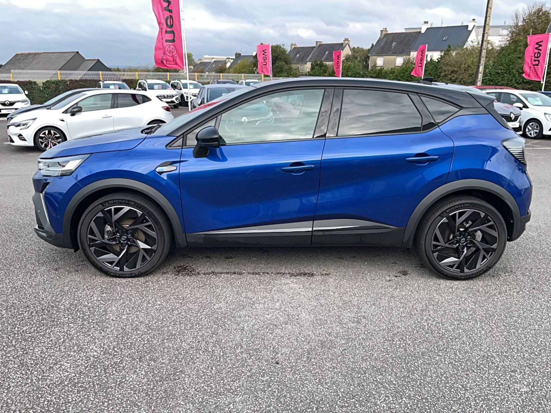 Vente en ligne Renault Captur  E-Tech full hybrid 145 ch au prix de 26 990 €