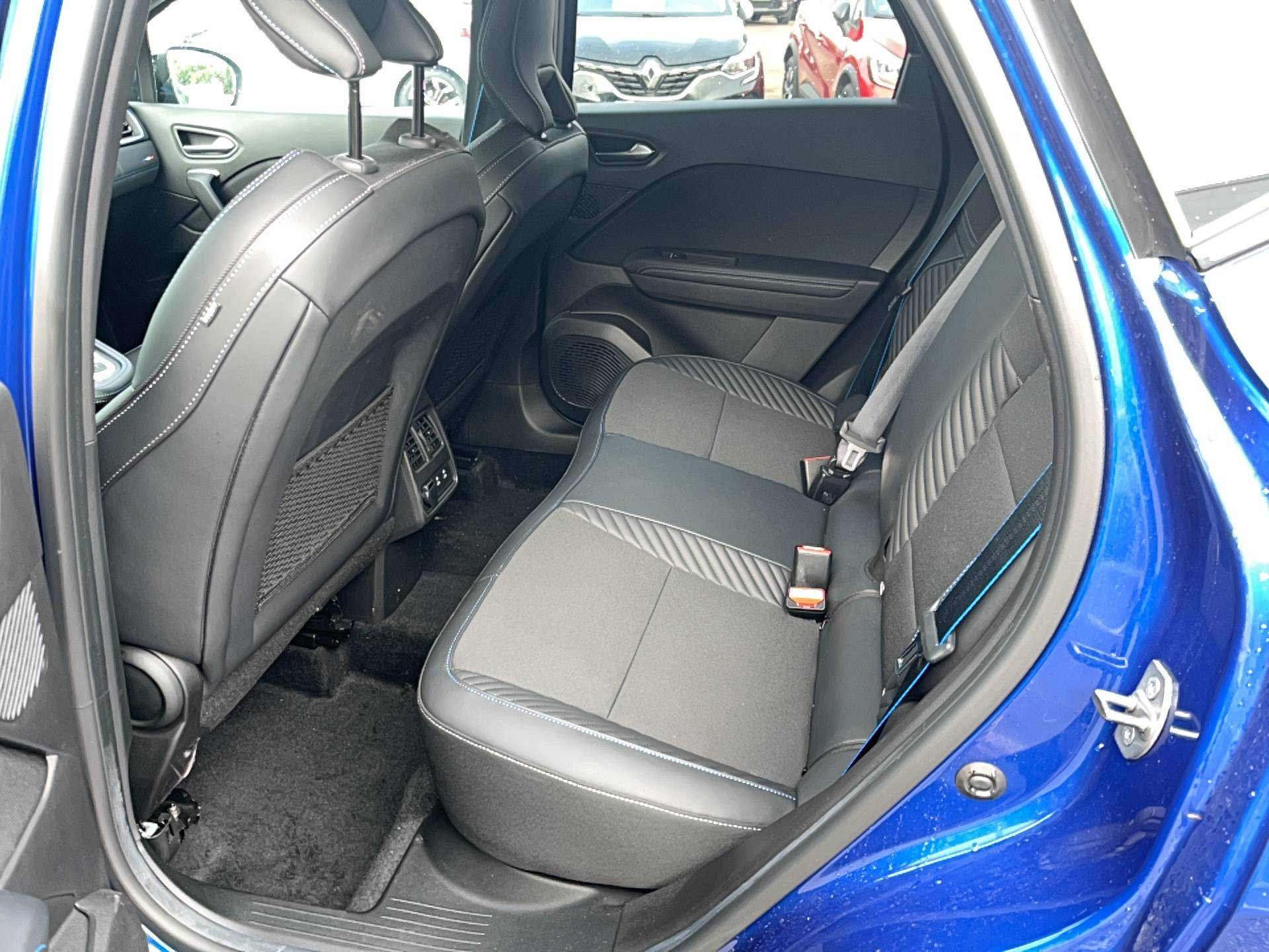 Vente en ligne Renault Captur  E-Tech full hybrid 145 ch au prix de 26 990 €