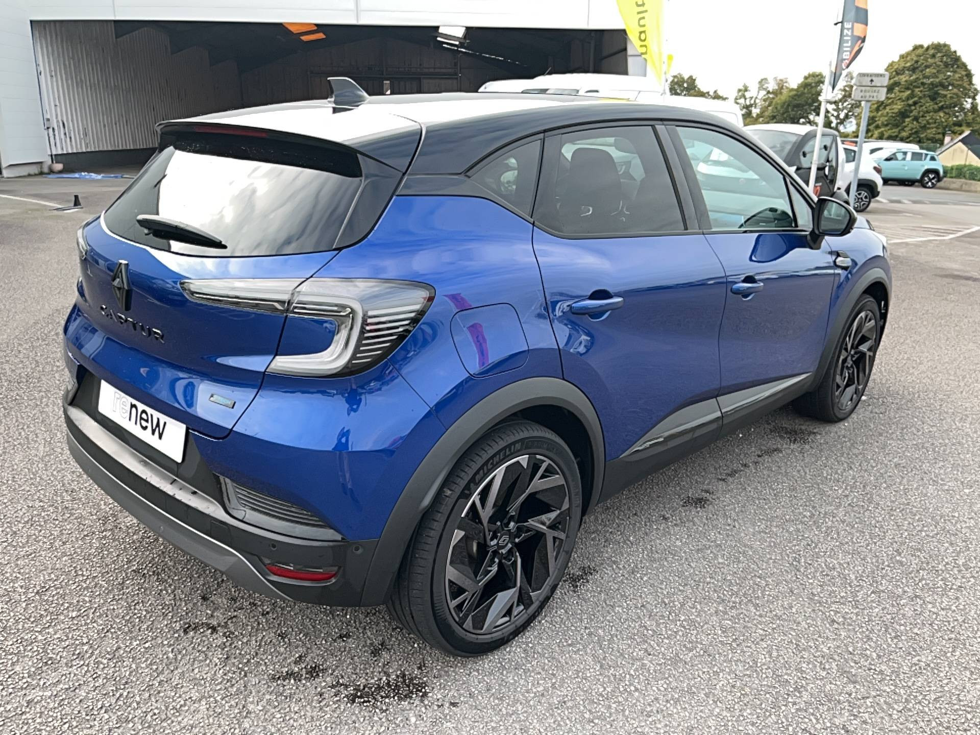 Vente en ligne Renault Captur  E-Tech full hybrid 145 ch au prix de 26 990 €