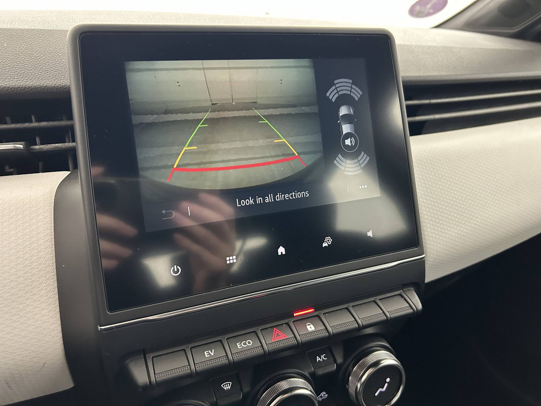 Vente en ligne Renault Clio 5 Clio E-Tech 140 au prix de 16 790 €