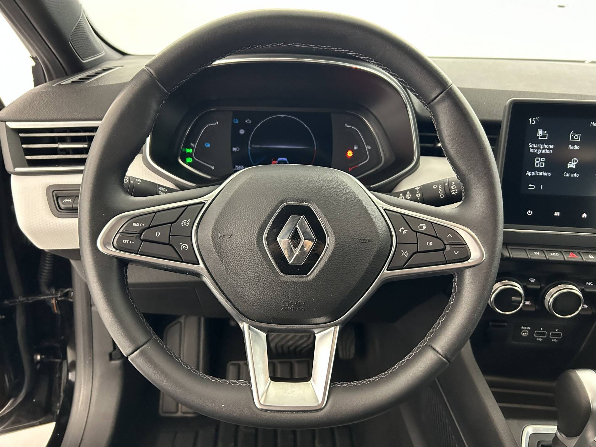 Vente en ligne Renault Clio 5 Clio E-Tech 140 au prix de 16 790 €