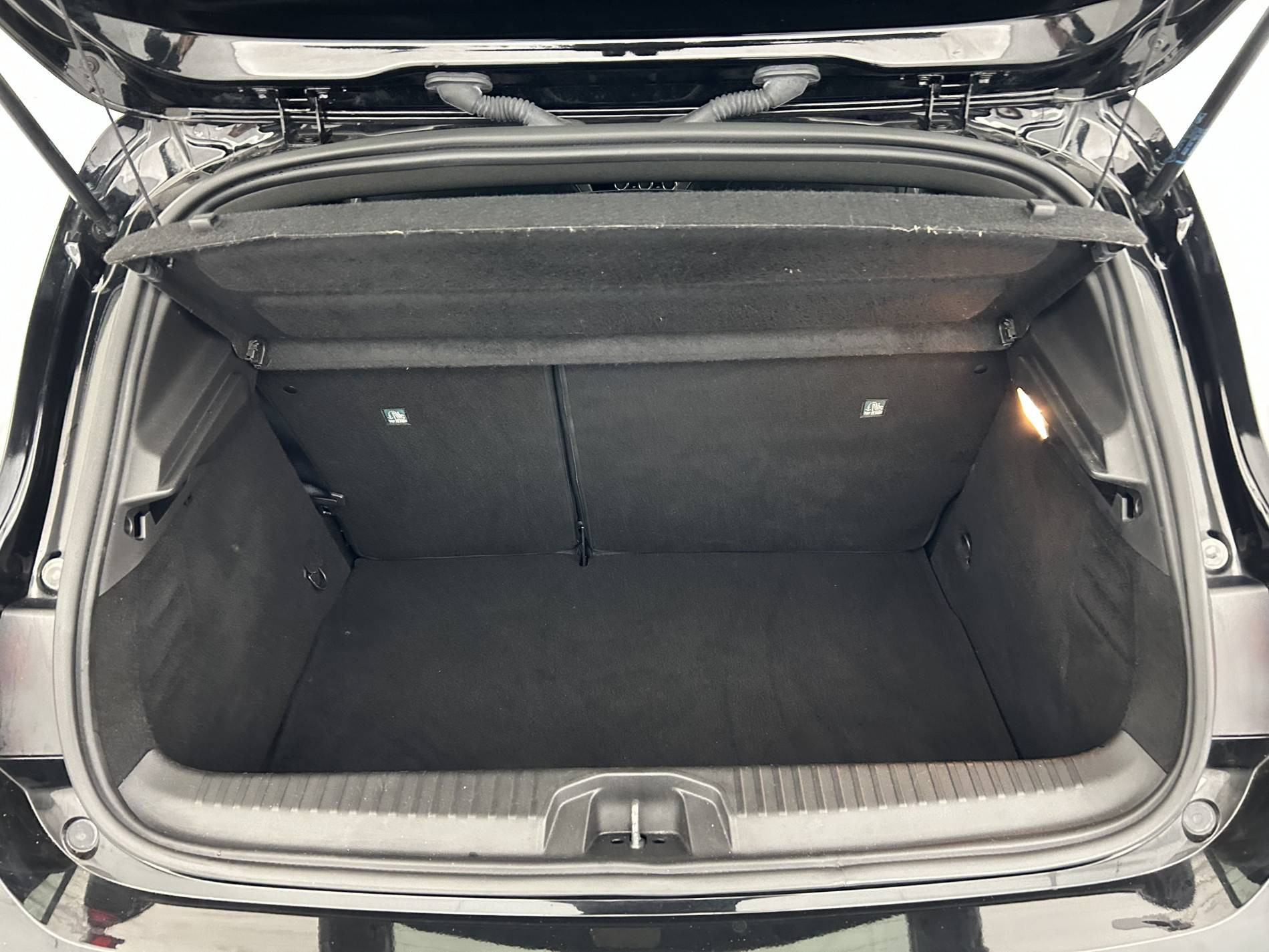 Vente en ligne Renault Clio 5 Clio E-Tech 140 au prix de 16 790 €