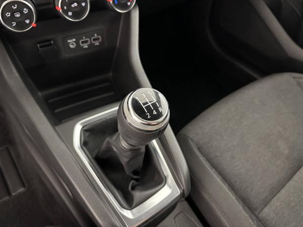 Vente en ligne Renault Clio 5 Clio TCe 100 au prix de 10 990 €