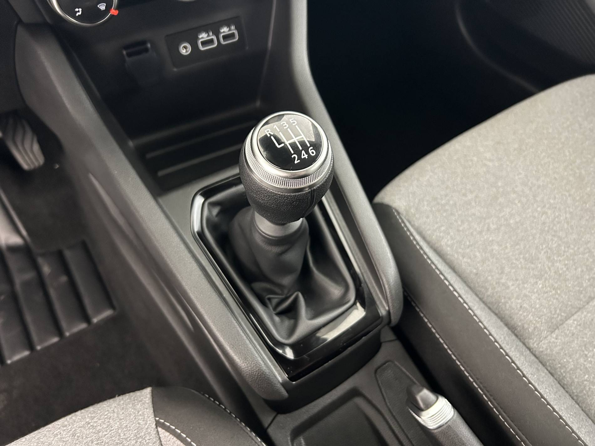 Vente en ligne Renault Clio 5 Clio Blue dCi 100 ch GSR2 au prix de 18 990 €