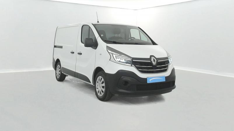 Vente en ligne Renault Trafic 3 Fourgon TRAFIC FGN L1H1 1000 KG DCI 120 au prix de 21 270 €