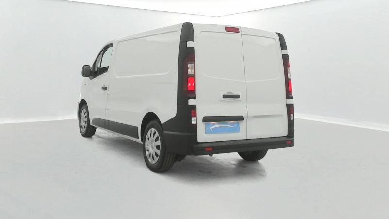 Vente en ligne Renault Trafic 3 Fourgon TRAFIC FGN L1H1 1000 KG DCI 120 au prix de 21 270 €