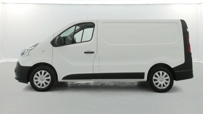Vente en ligne Renault Trafic 3 Fourgon TRAFIC FGN L1H1 1000 KG DCI 120 au prix de 21 270 €