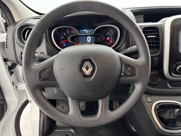 Vente en ligne Renault Trafic 3 Fourgon TRAFIC FGN L1H1 1000 KG DCI 120 au prix de 21 270 €