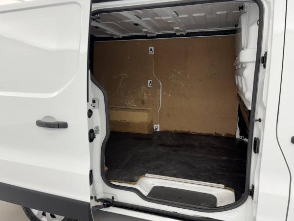 Vente en ligne Renault Trafic 3 Fourgon TRAFIC FGN L1H1 1000 KG DCI 120 au prix de 21 270 €