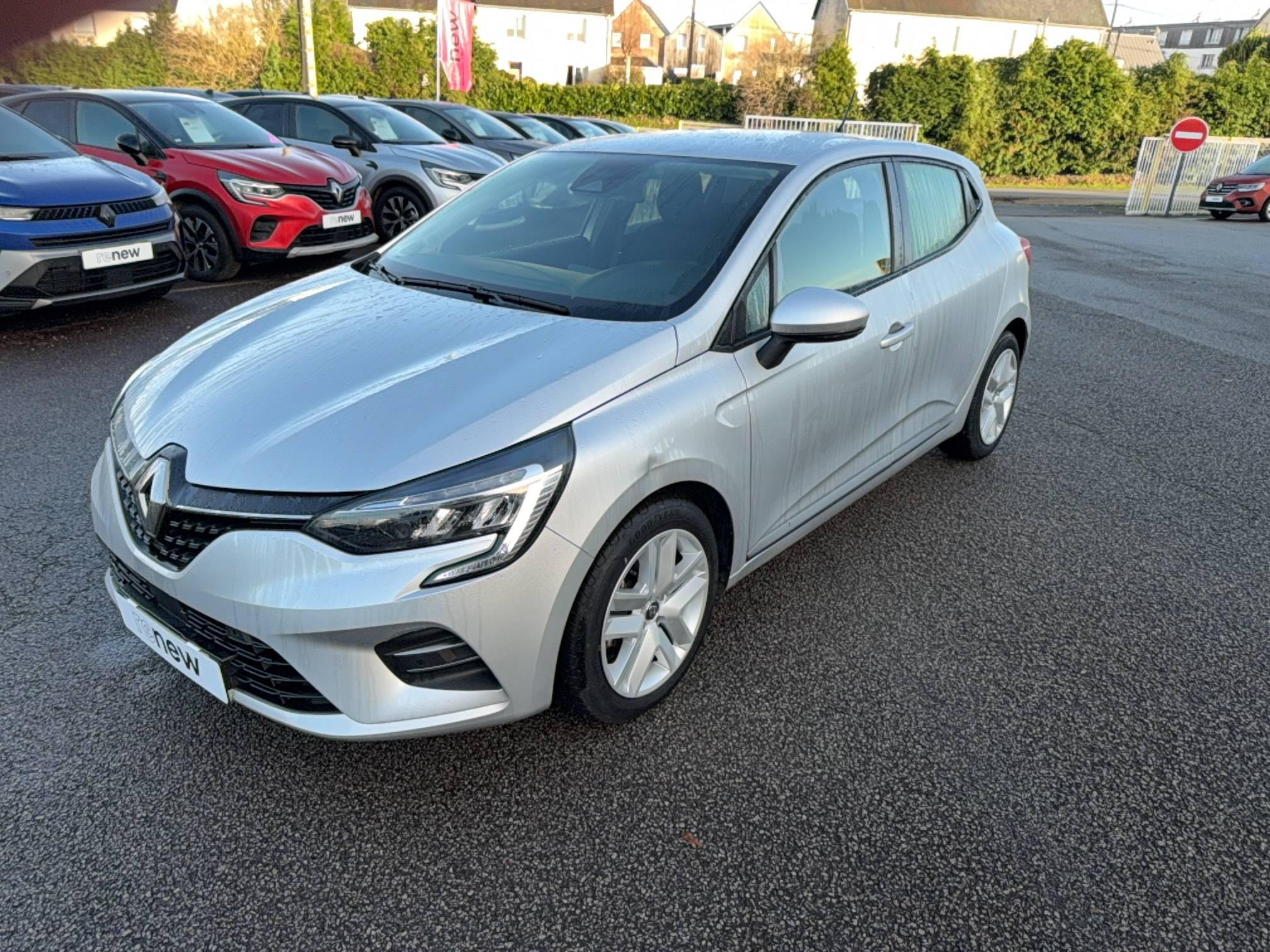 Renault Clio 5 Clio E-Tech 140 - 21N occasion de 2022 en vente à Carhaix