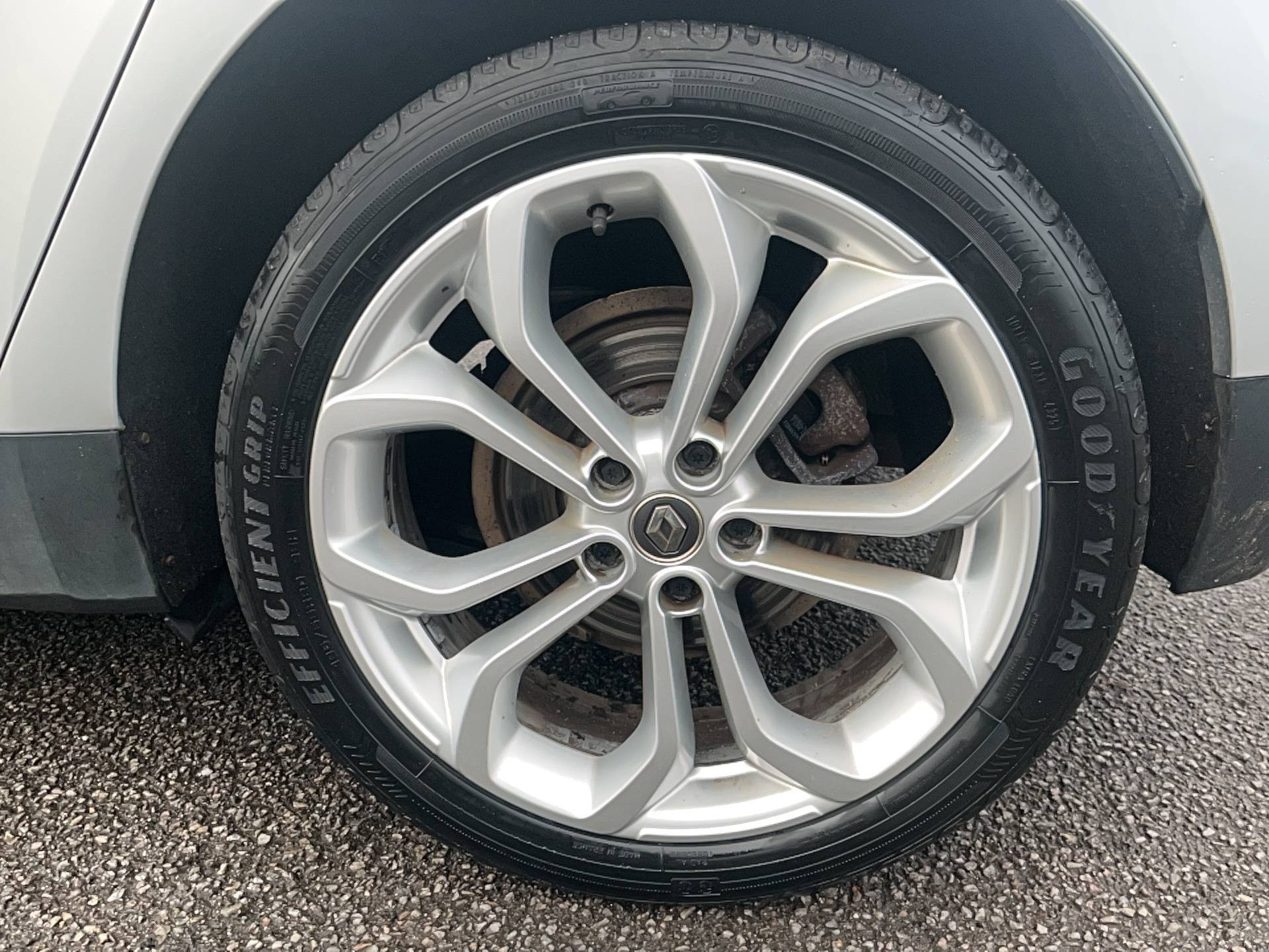 Vente en ligne Renault Scenic 4 Scenic Blue dCi 120 au prix de 15 990 €