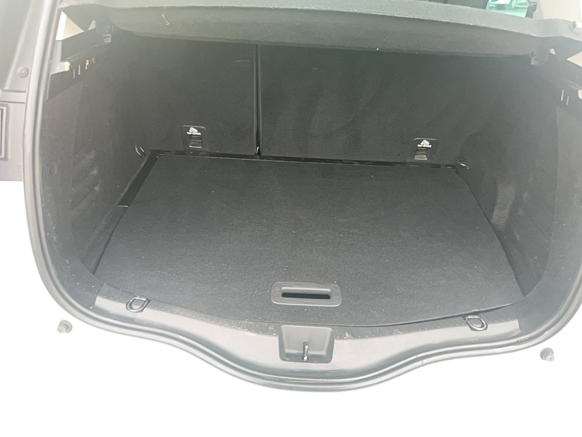 Vente en ligne Renault Scenic 4 Scenic Blue dCi 120 au prix de 15 990 €