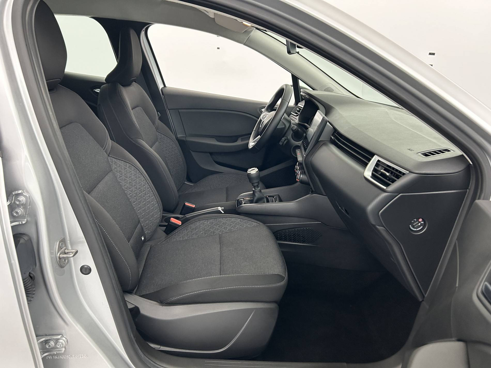 Vente en ligne Renault Clio 5 Clio TCe 90 au prix de 14 990 €